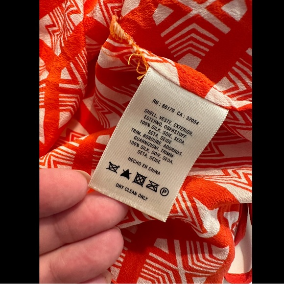 Anthro LEIFSDOTTIR Catalyst Wrap Top Blouse Shirt Silk Red Orange White Geo - Picture 11 of 12